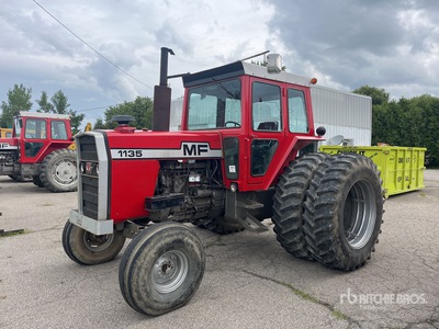 Massey Ferguson 1135 2WD トラクター