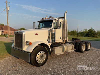 2013 Peterbilt 367 6x4 T/A Day Cab Truck Tractor