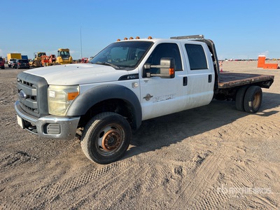 2015 Ford F-550 4x4 Crew Cab Pritsche-Lkw