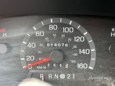 2002 Ford E-350 Cargo Van (Inoperable)