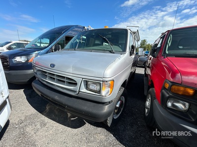 2002 Ford E-350 Cargo Van (Inoperable)
