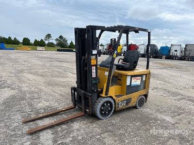 2013 Cat EC25N 4450 lb Chariot Élévateur Électrique