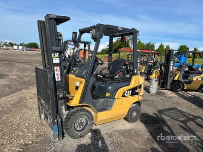 2019 Cat GP18N 3000 lb Pneumatic Tire رافعة شوكية