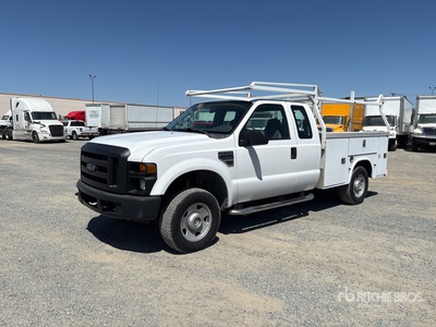 2008 Ford F-250 XL 4x4 Extended Cab Utility Truck