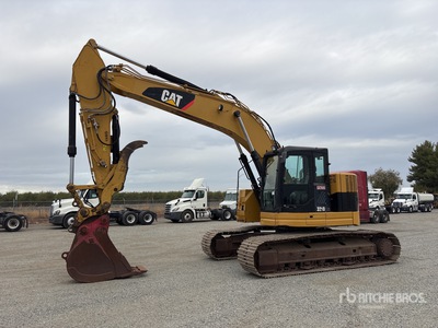 2013 Cat 321D LCR حفارة بجنزير