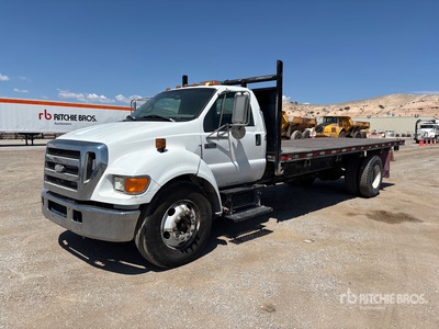 2005 Ford F-650 4x2 平台トラック