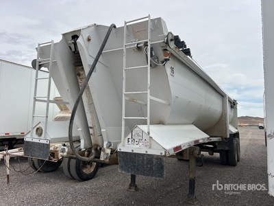 1996 Western 29 ft T/A Frameless Tipping Trailer