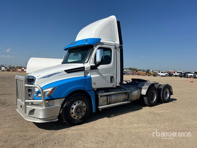 2020 Freightliner Cascadia 126 6x4 T/A Day Cab Truck Tractor