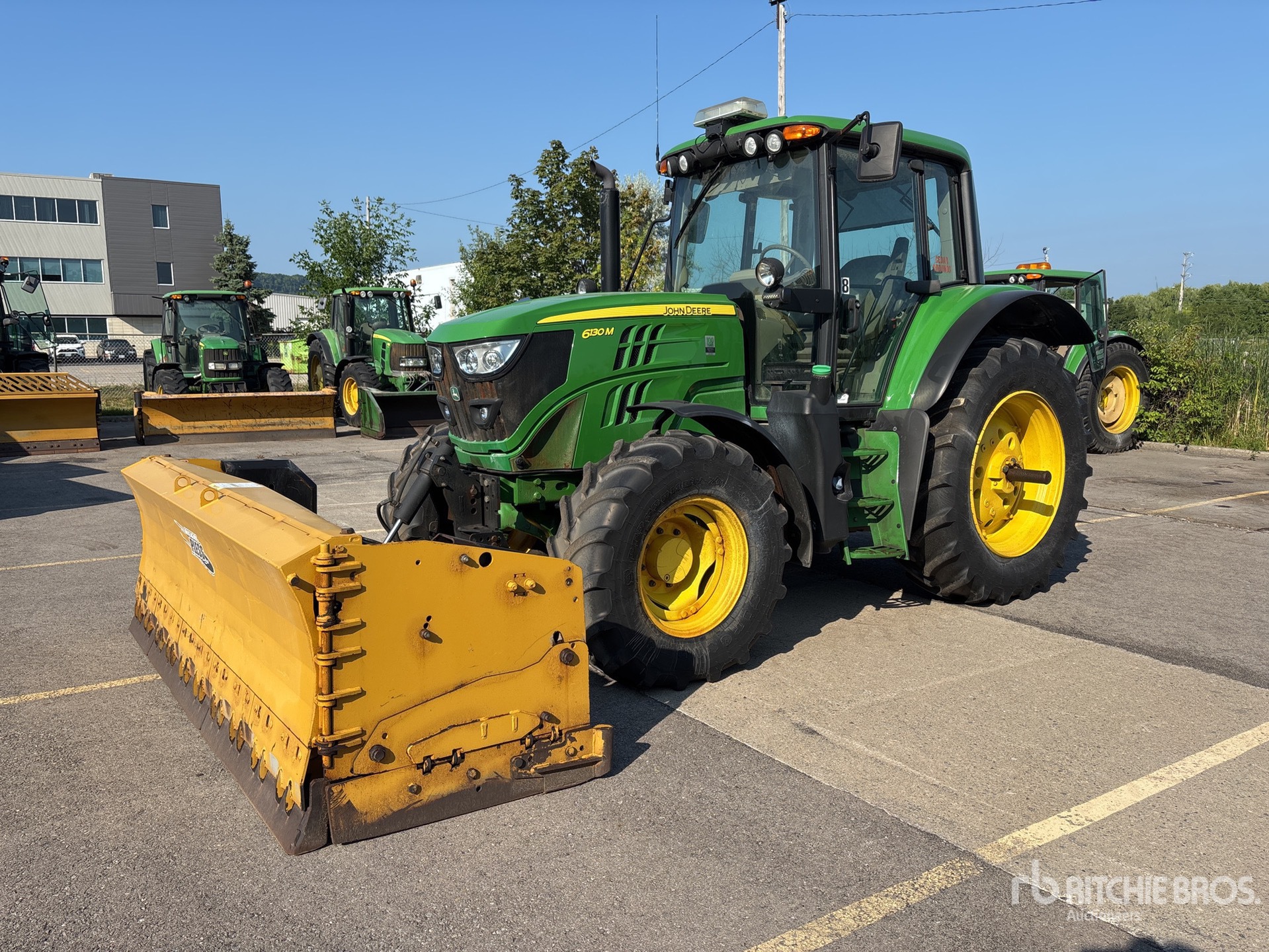 2018 John Deere 6130M Allradtraktor