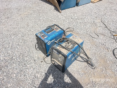 Quantity of (2) Miller Millermatic 90 A MIG معدة لحام كهربائي
