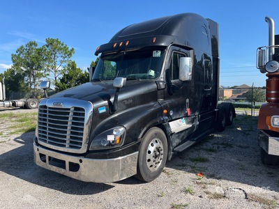 2017 Freightliner Cascadia 125 6x4 T/A Sleeper Truck Tractor