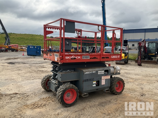 ELEVADOR TIJERA 2016 SKYJACK SJ6832RT