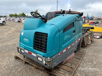 2012 Tennant T20 Ride-On Fregadora de Suelos
