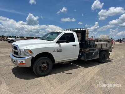 2016 Ram 3500 4x4 Flatbed Truck