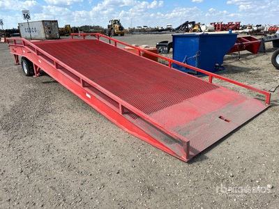 2025 R825R Tractor Ramp ( one tire very low) (Unused)
