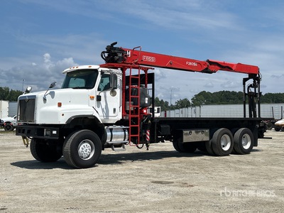 2005 Fassi F280SE22 Articulated Boom on 2006 International DX567 PAYSTAR 6x6 Kranwägen