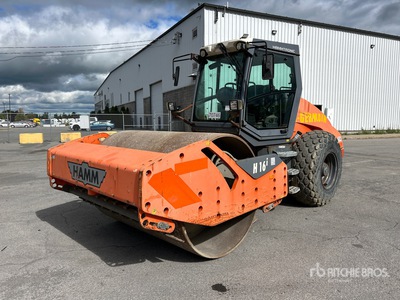 2015 Cat H161 Smooth Drum Compactor