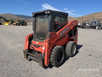 2017 Kubota SSV65 Two-Speed Schranklader