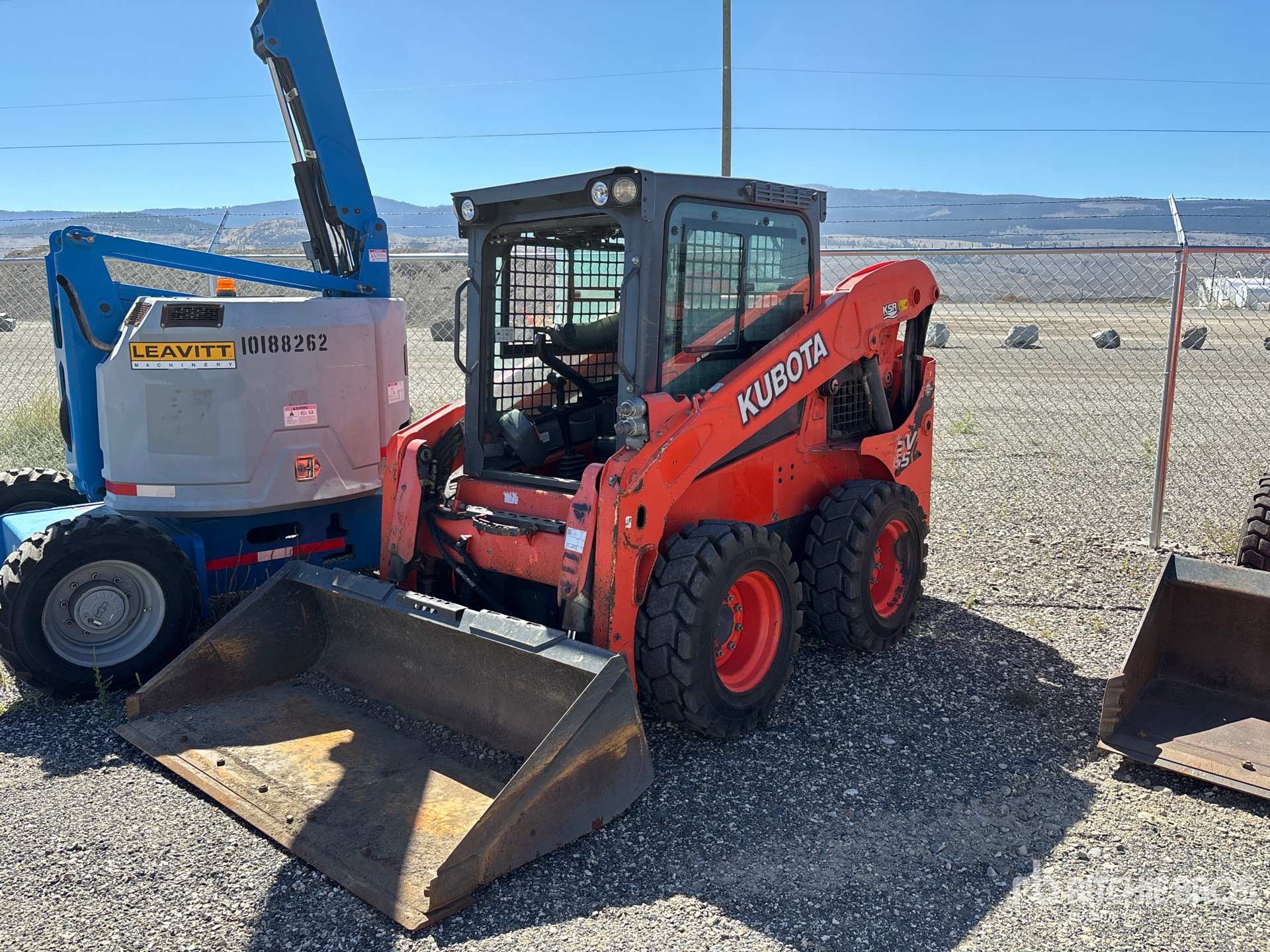2016 Kubota SSV65 Chargeuse à direction à glissement