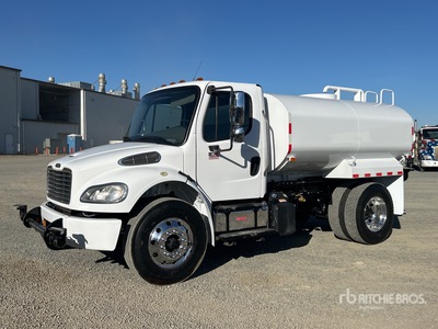 2016 Freightliner M2 2000 gal 4x2 Water Truck