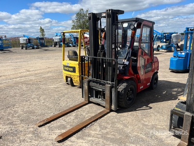 2006 Toyota 7FGU30 5620 lb Pneumatic Tire Forklift