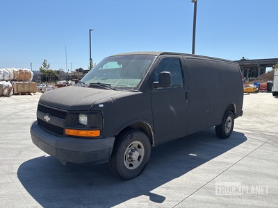 2010 Chevrolet Express G2500 Cargo Van