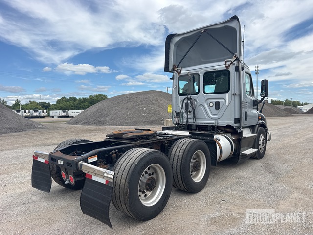 CAMIóN 2017 FREIGHTLINER