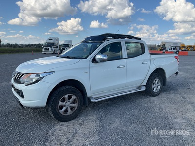 2017 Mitsubishi L200 4x4 Crew Cab Camioneta / Pick Up