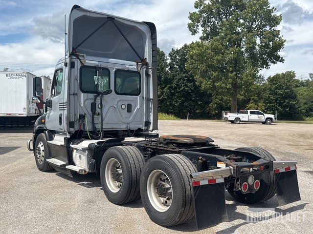 CAMIóN 2017 FREIGHTLINER