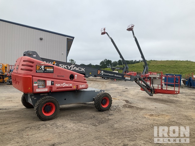 ELEVADOR TELESCóPICO 2018 SKYJACK 4WD SJ45T