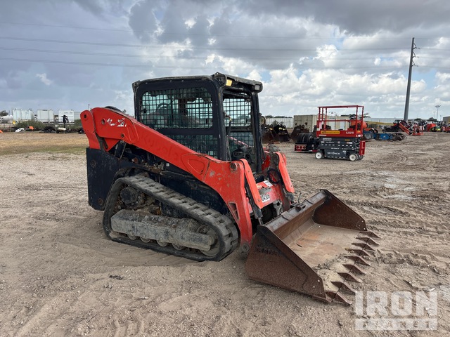 MINI CARGADOR SOBRE ORUGAS 2023 KUBOTA SVL752