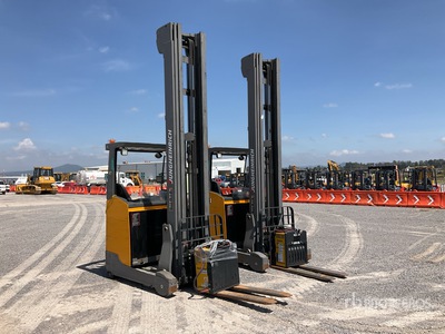 Jungheinrich ETV216A 3500 lb Lote de 2 Montacargas Electricos / Reach Truck