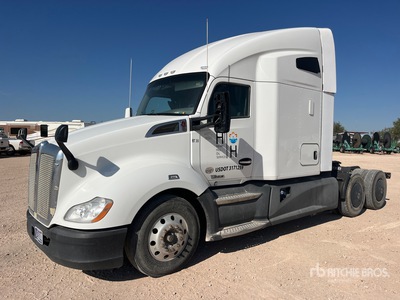 2019 Kenworth T-680 6x4 Cabeza Tractora Cabina Dormitorio