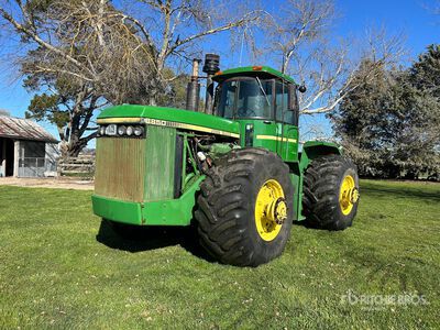 John Deere 8850 4WD Tractor