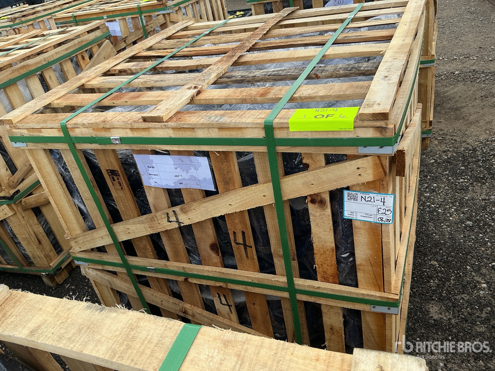 Quantity of (960) 4 in x 4 in Straight Tee Tubo
