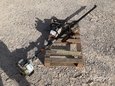 Quantity of (2) Landscaping Equipment 造園機械