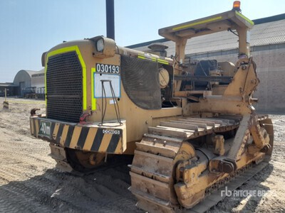 1973 Cat 572F Tracteur pose-canalisations