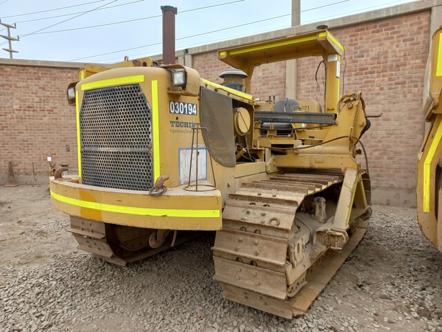 1973 Cat 572F Pipelayer