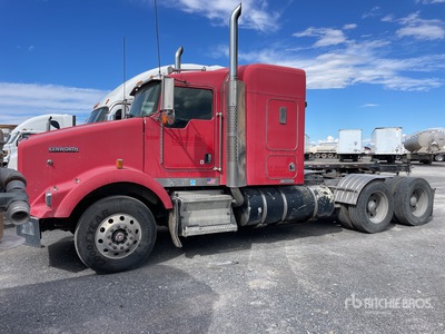 2006 Kenworth T800 6x4 T/A Sleeper Truck Tractor (Inoperable)