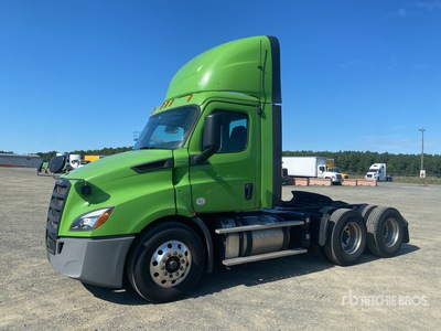 2019 Freightliner Cascadia 116 6x4 T/A Day Cab Truck Tractor