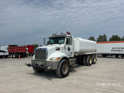 2016 Peterbilt 348 4000 gal 6x4 Camion cisterna de agua