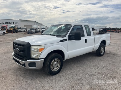 2013 Ford F-250 XL 4x2 Extended Cab Pick-up
