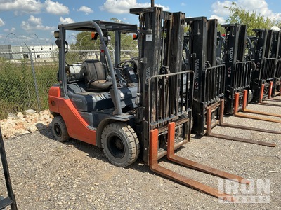 2019 Toyota 8FGU25 4500 lb Pneumatic Tire Forklift (Inoperable)