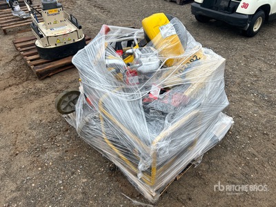 Quantity of tools, air pump, pressure washer, power tools, sander, wobble light, LED flood light, generator Różne