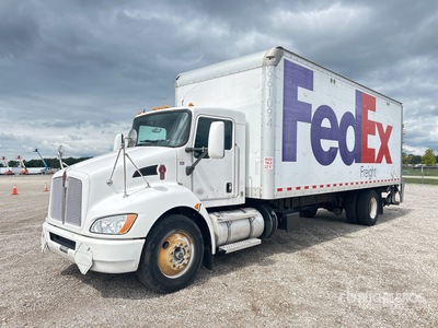 2013 Kenworth T370 4x2 Van Truck