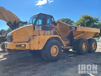 2001 Cat 725 Articulated Dump Truck