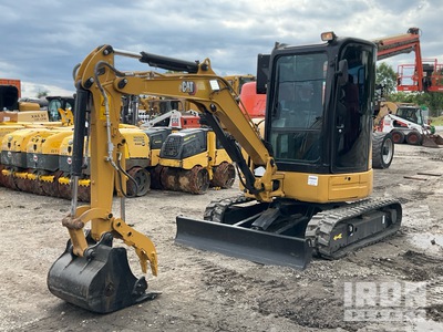 2021 Cat 303.5E2 CR を見 Mini Excavator