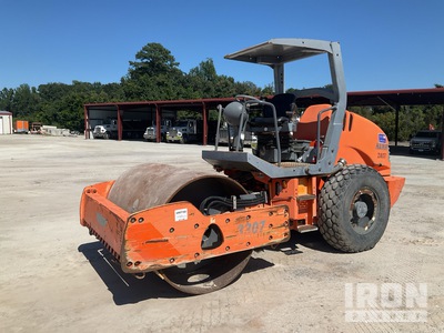 Hamm 3307 Smooth Drum Compactor
