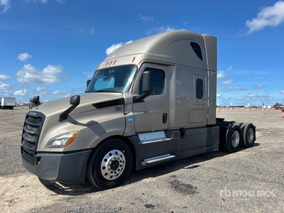 2019 Freightliner Cascadia 126 6x4 T/A Sleeper Truck Tractor