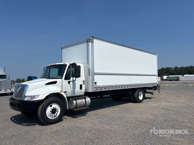 2019 International 4300 4x2 Gesloten vrachtwagen